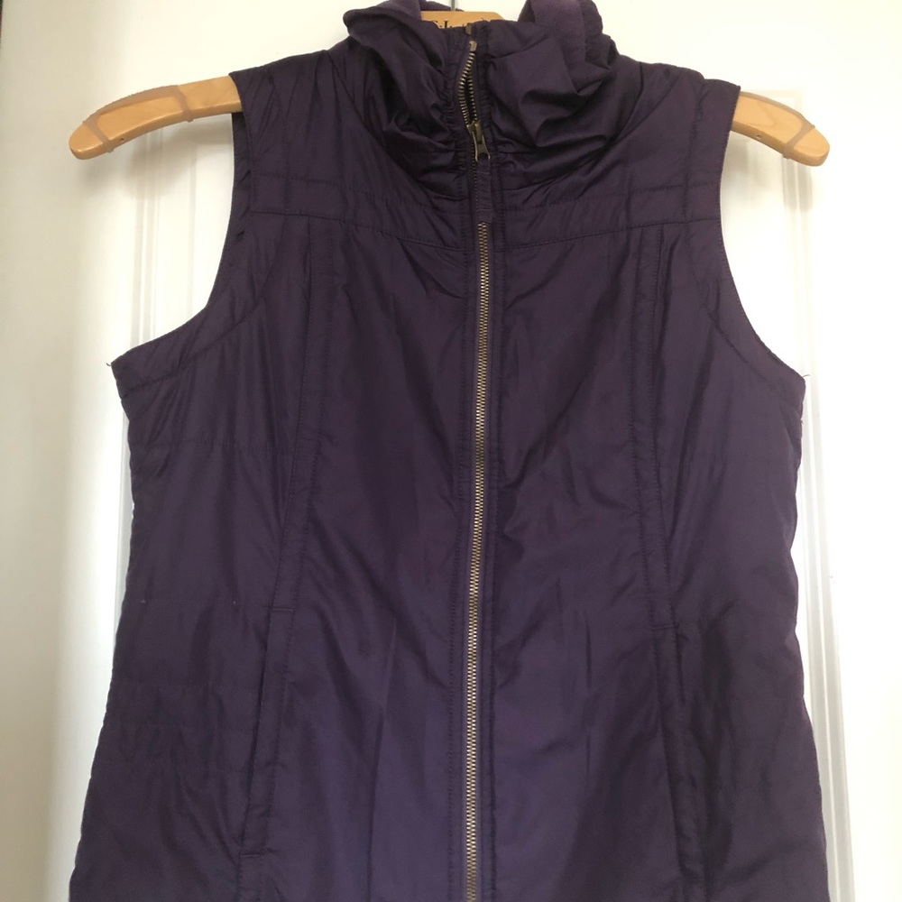 Columbia vest